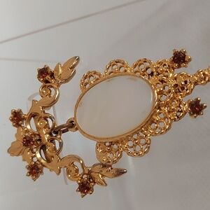 Florenza Attributes Vintage Ornate Goldtone MOP Fleur De Lis Brooch Pin GVC